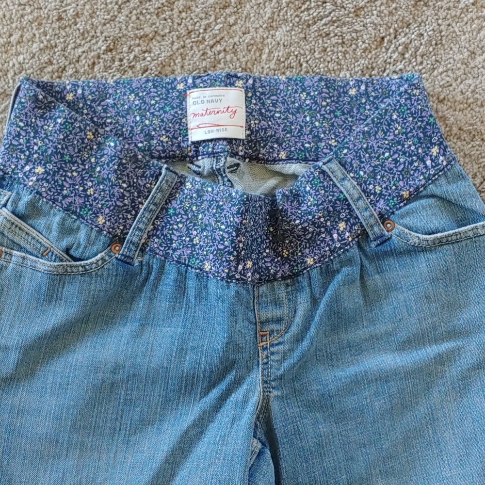 Maternity capris - Picture 2 of 5